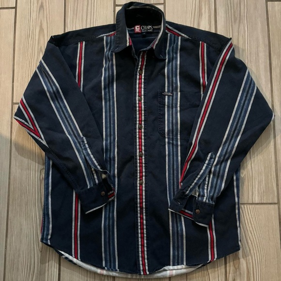 Chaps Ralph Lauren collared button down shirt. - Picture 1 of 3
